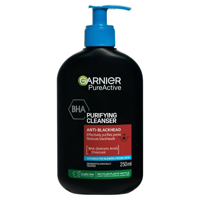 1 Garnier pure active,
Purifying cleanser 250 ml.