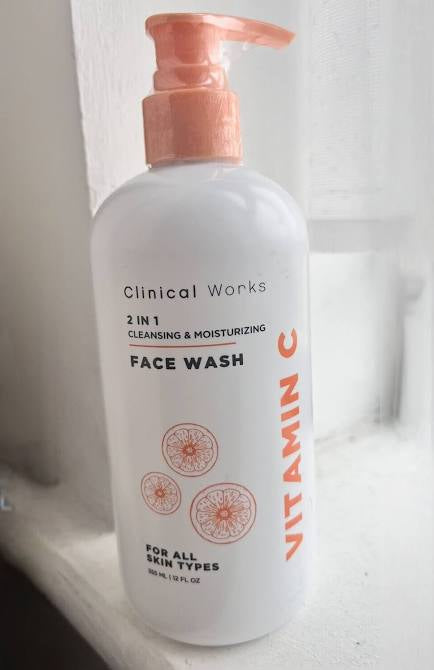 CLINICAL WORKS 2 in 1 Cleansing & Moisturising Vitamin C Face Wash 355ml